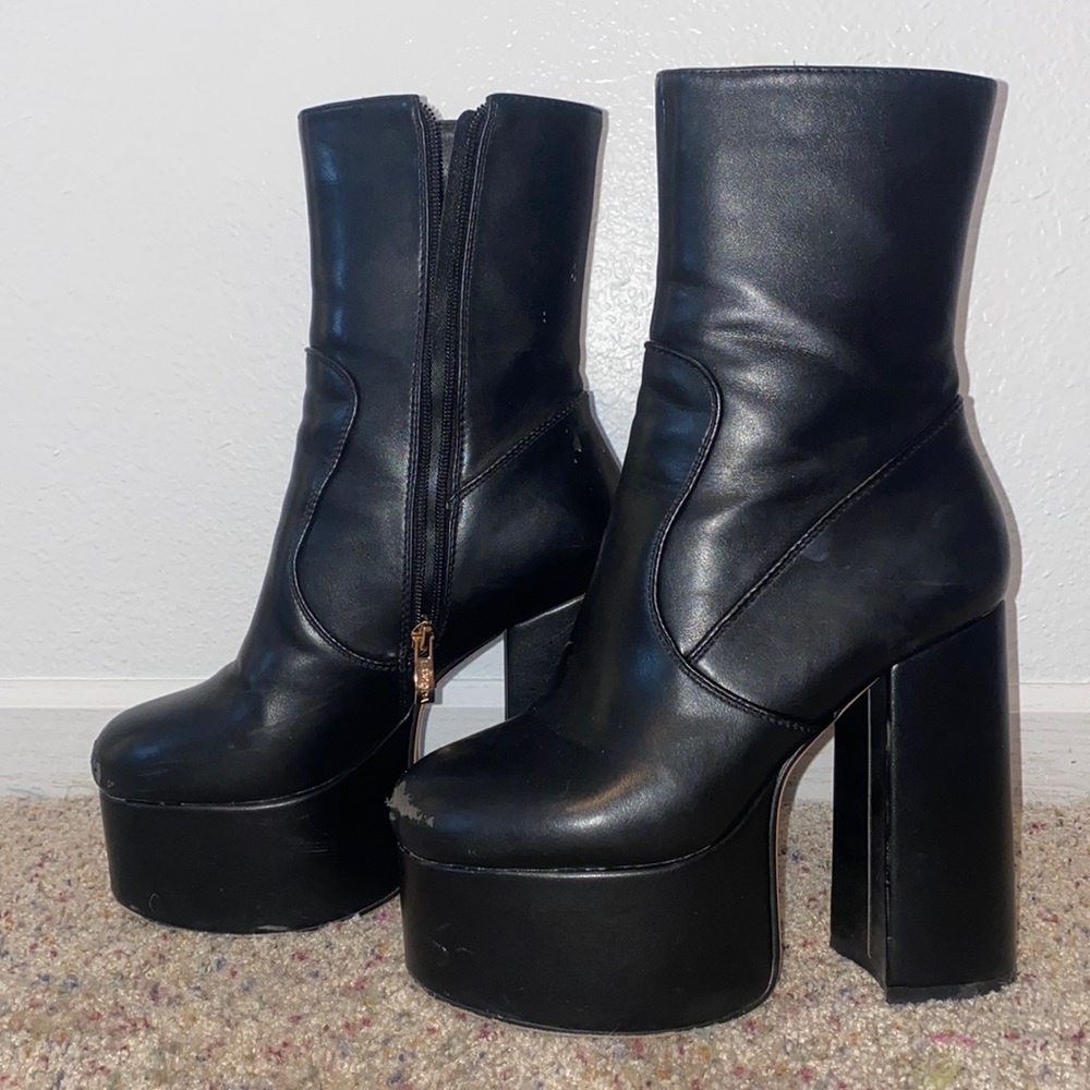 WELL LOVED LAMODA PLATFORM BOOTS